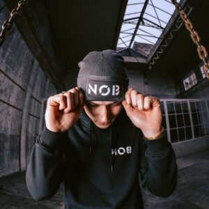 Home nob lined beanie almond